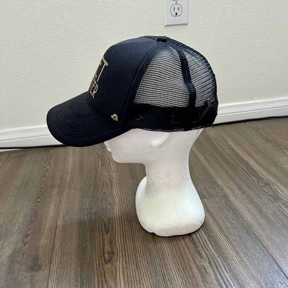 Jet Setter Black Cap - Picture 2 of 8